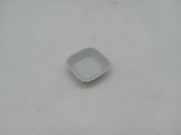 Square wavy mini plate 6.3x6.3 cm