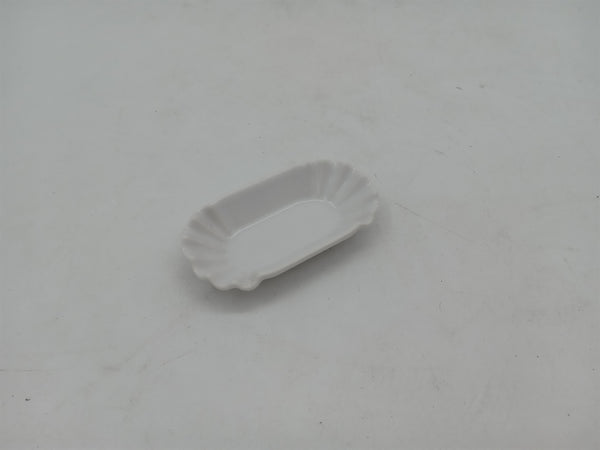 Rectangular wavy mini plate 8.5x4.5 cm